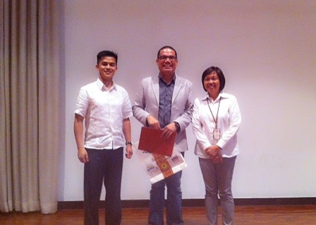 Dr. Pitagan with UPCS President Ronnel Almazan and Dr. Amy Fajardo